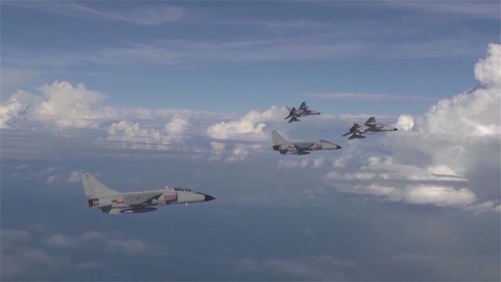 上百架次解放军战机绕台台方却更怕另外一种武器