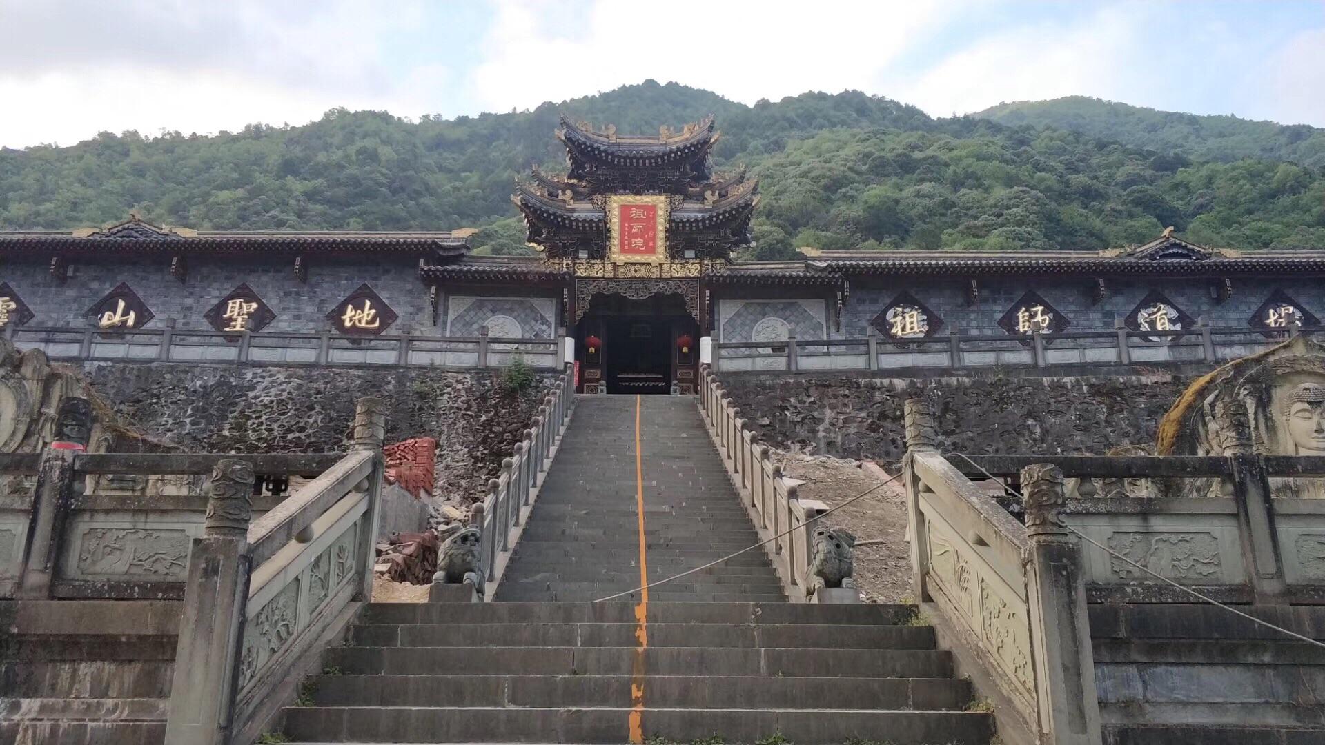 四川西昌灵山寺灵吗应该怎么请愿