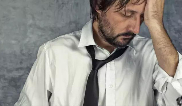 夹在中间受夹板气的采购怎样解套