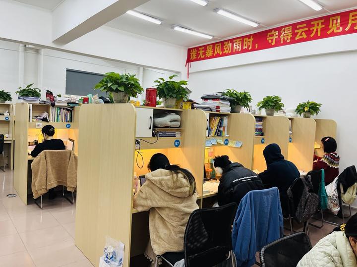 为什么越来越多的人选择去寄宿考研学校备考? - 知乎