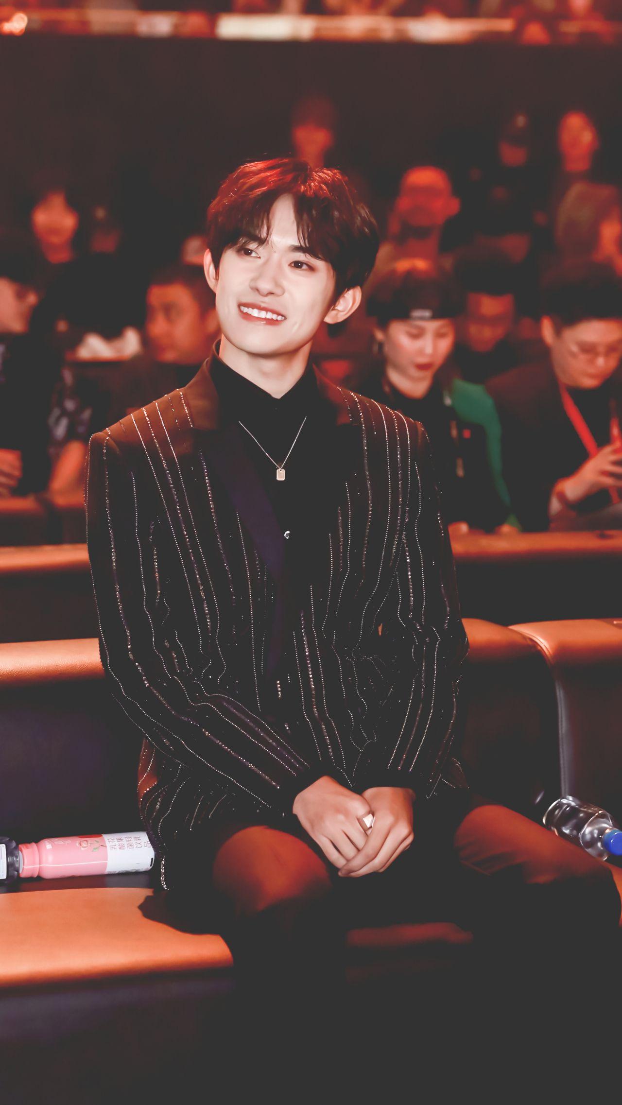 大家有没有tfboys的绝美神图,单人也可? - 知乎