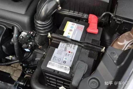 免维护型蓄电池特点_电瓶车电池能用多久_汽车电瓶更换周期