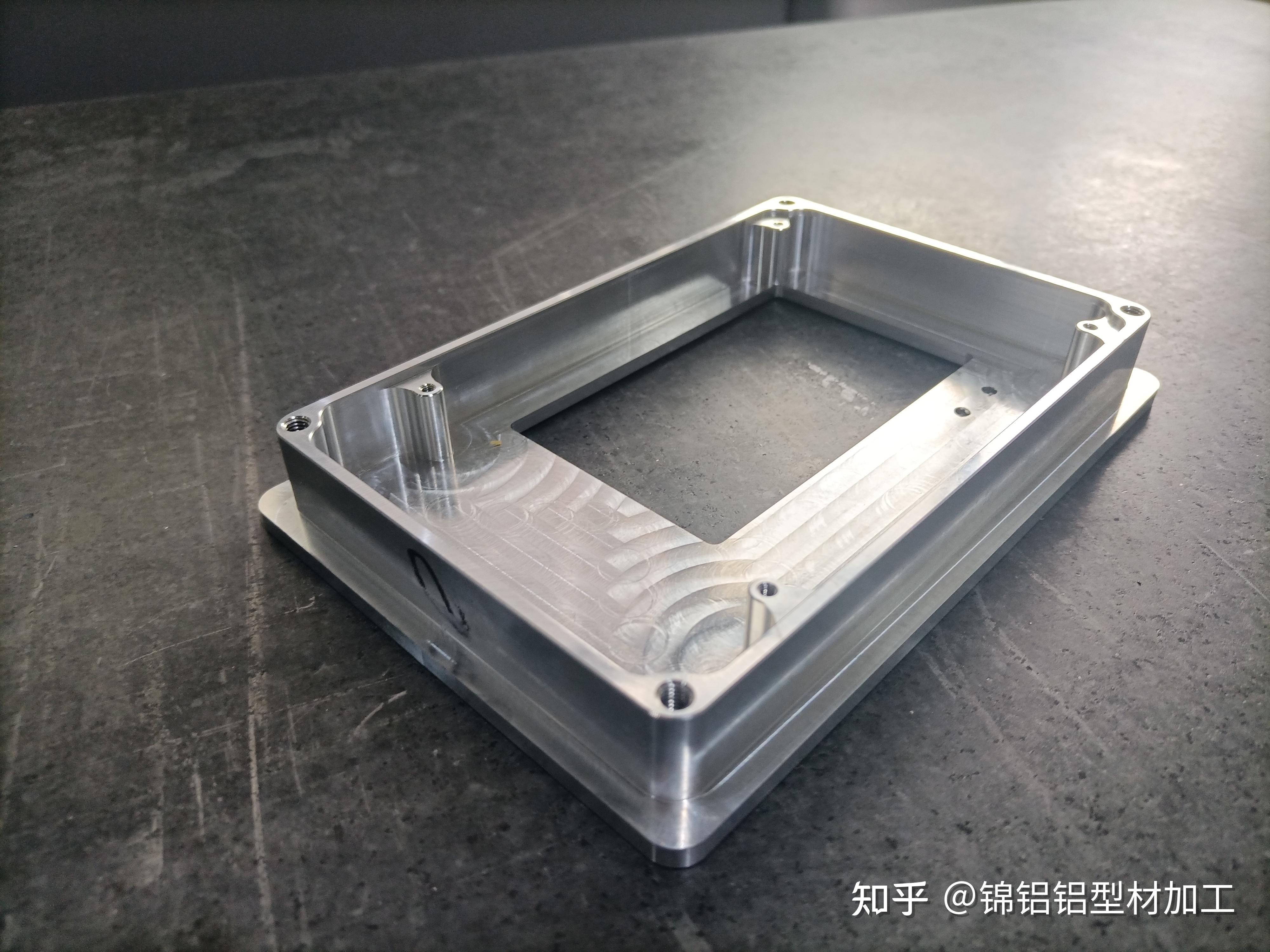 阳极氧化和加工设备,确保外壳的精度和美观度