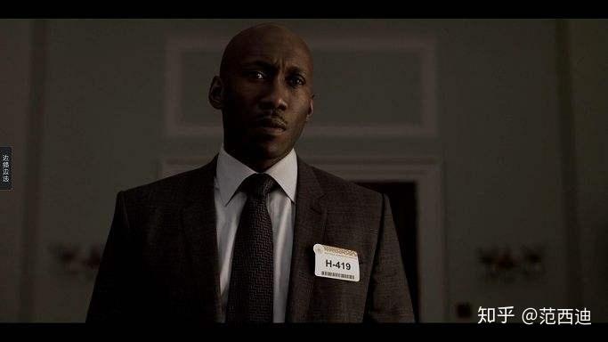 怎样看待纸牌屋中的雷米丹顿这种人