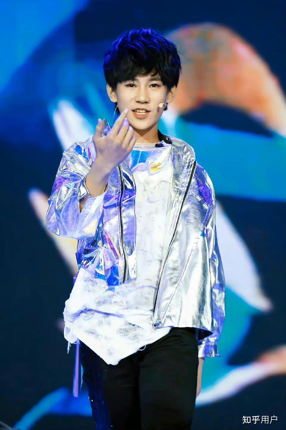 张真源真的不好看吗,还是不上镜?