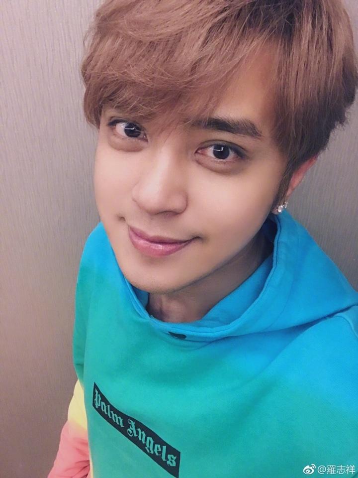 如何评价罗志祥的长相?