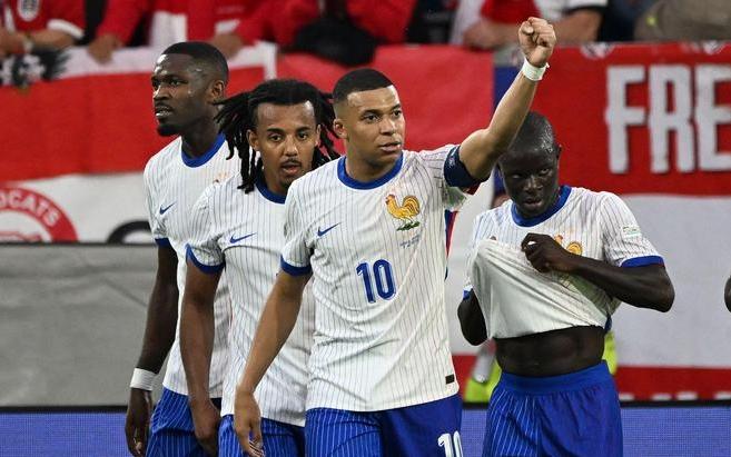 欧洲杯小组赛法国1:0小胜奥地利 姆巴佩受伤离场