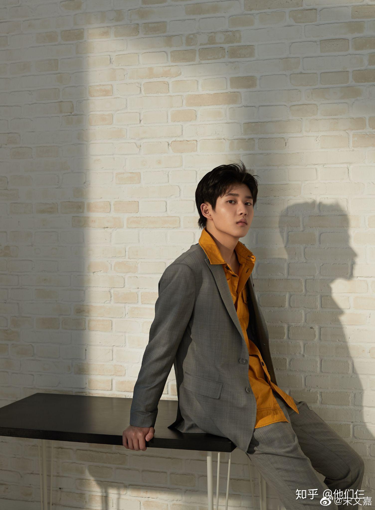 时代峰峻会同意家族的男生谈恋爱嘛