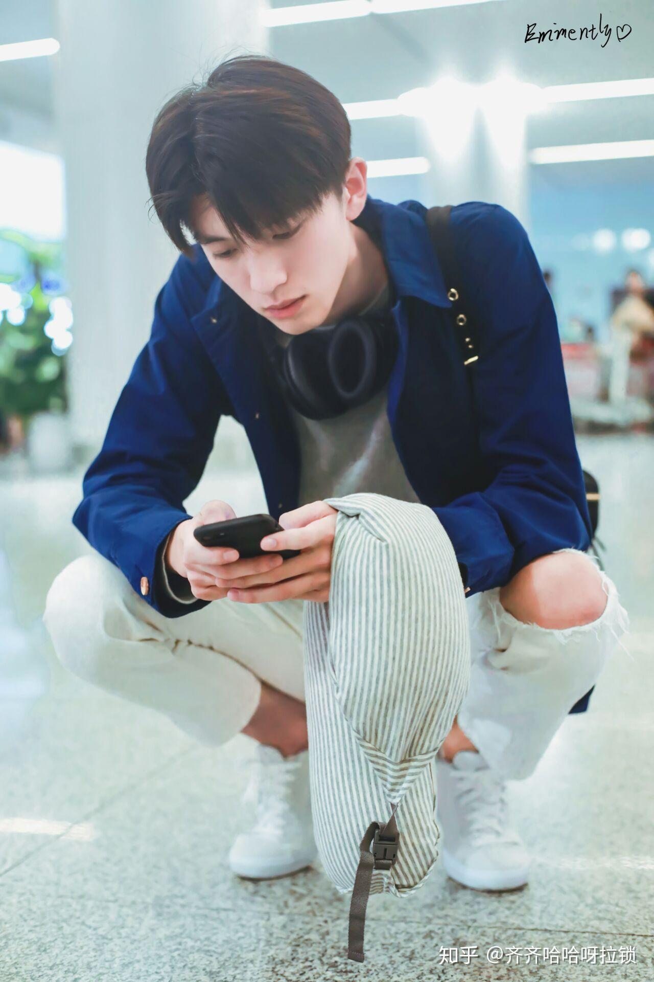 如何评价赵英博的长相