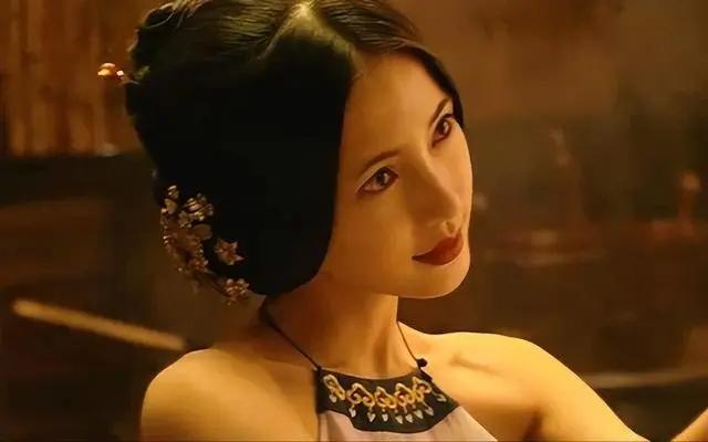 王波说陈清扬是po鞋，因为她结了婚居然脸不黑，而且胸不下垂 - 知乎