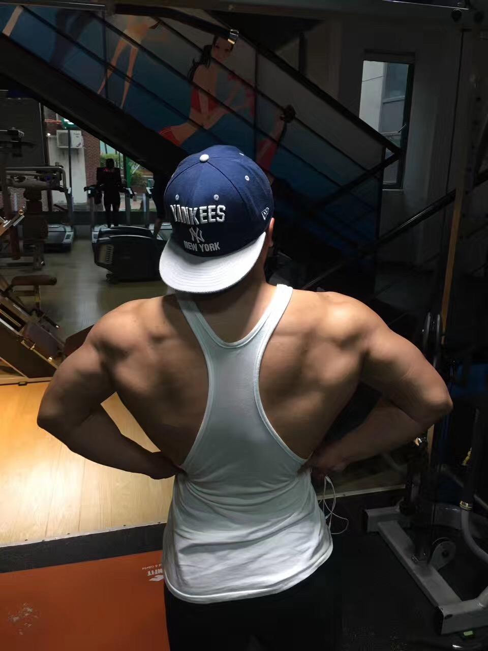 男性从瘦弱到强壮拥有一身肌肉是种怎样的体验