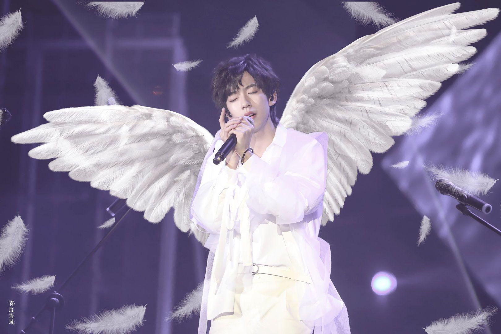 各位有没有贺峻霖的绝美图片啊? - 知乎