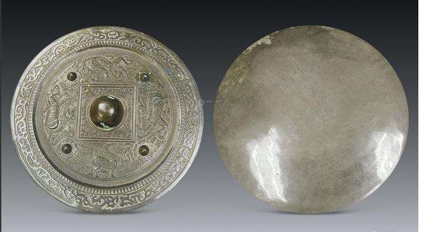 博物馆里展出的古铜镜是不是都是背面为什么不展出正面呢