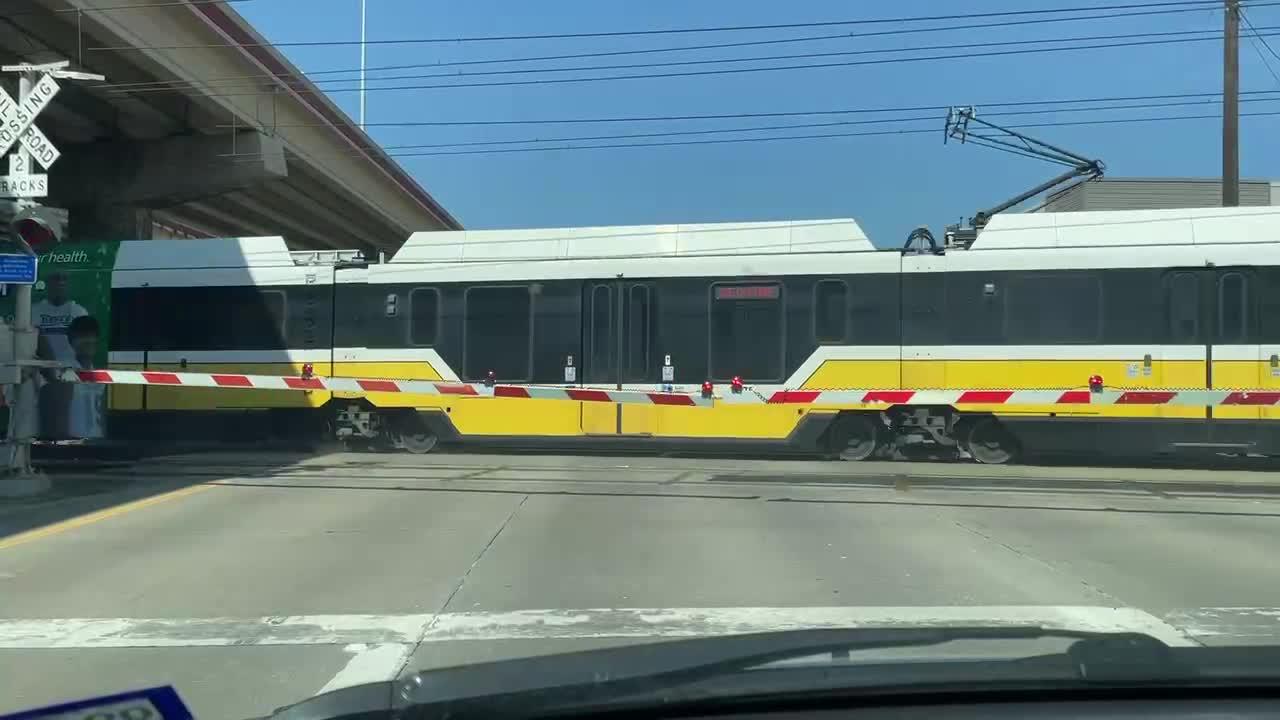达拉斯有轨地铁怎么买票