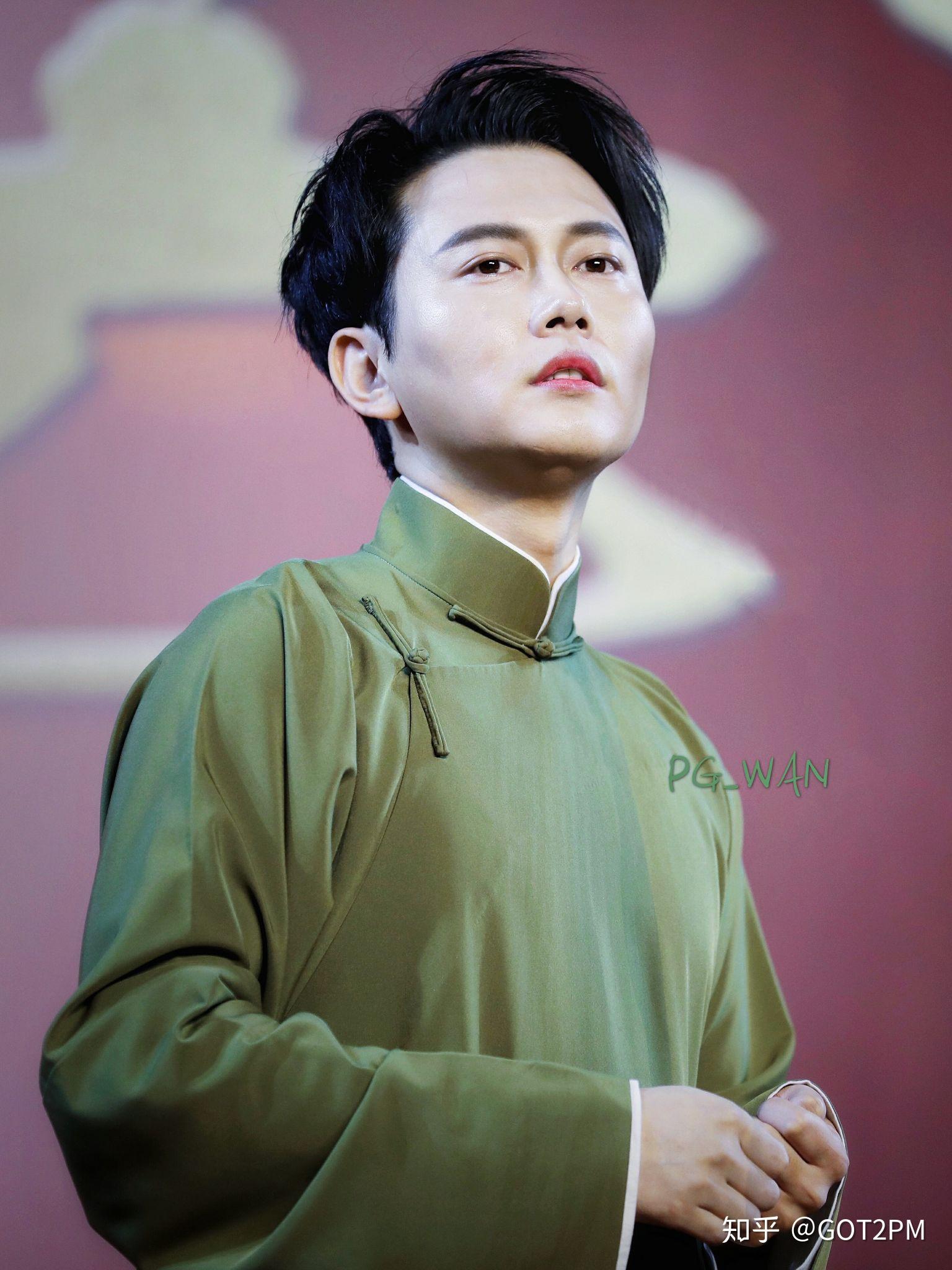 有没有孟鹤堂的超a壁纸! - 知乎