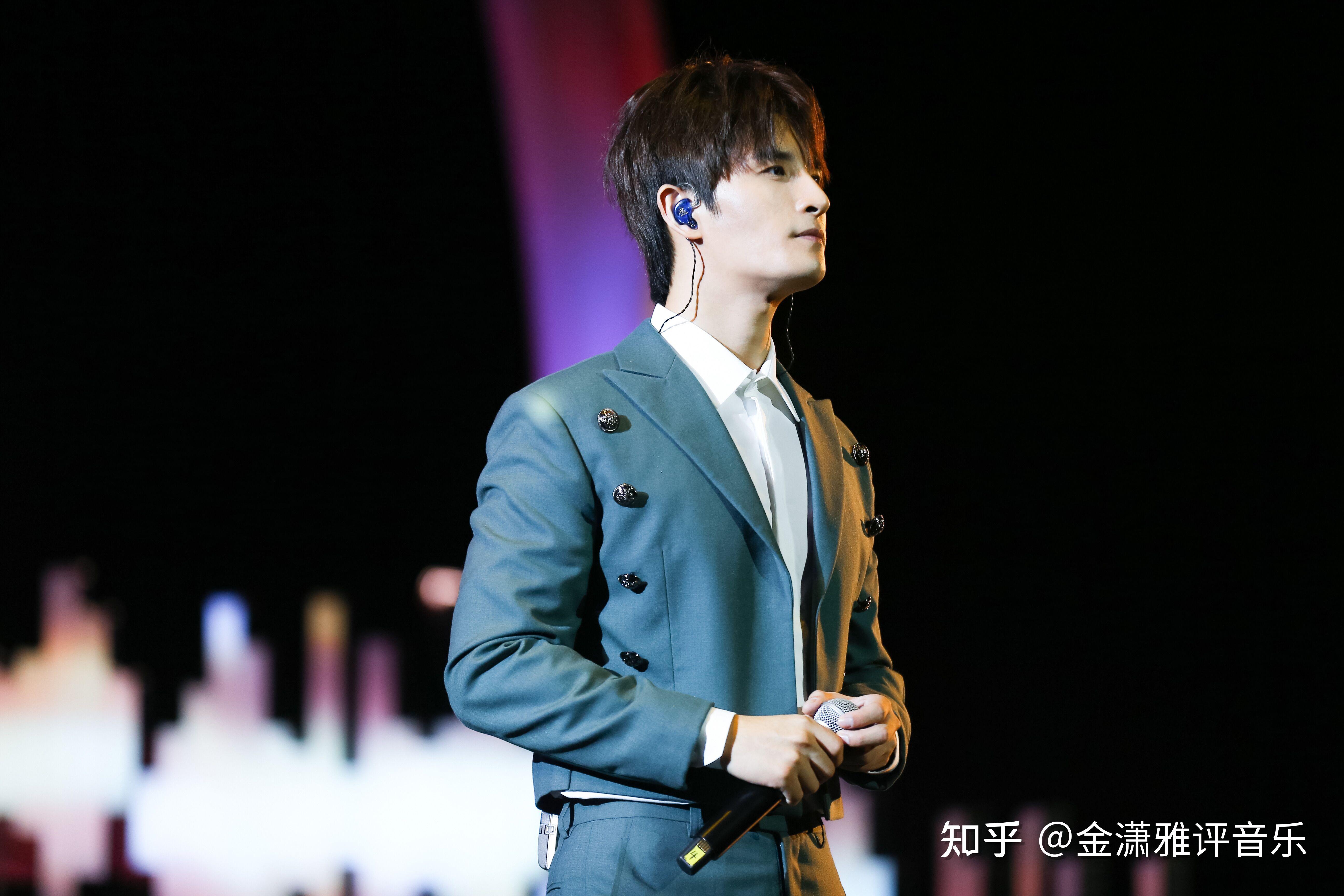 如何评价湖南卫视《歌手·当打之年》总决赛歌王之战?