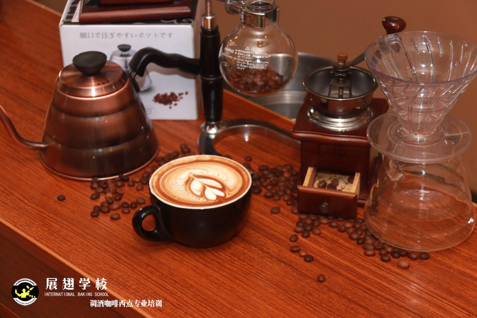 怎样从精品咖啡师培训学会标准的咖啡制作？ | EHS咖啡西点培训学院