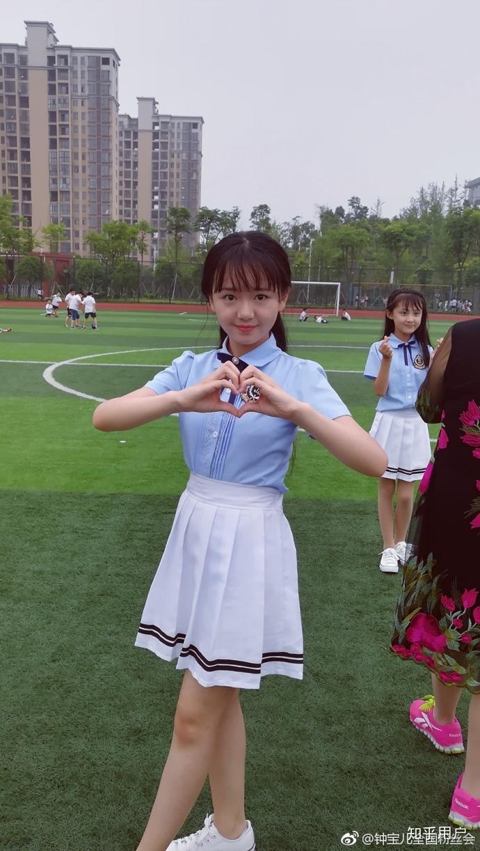 你们当年的班花校花外貌有多好看