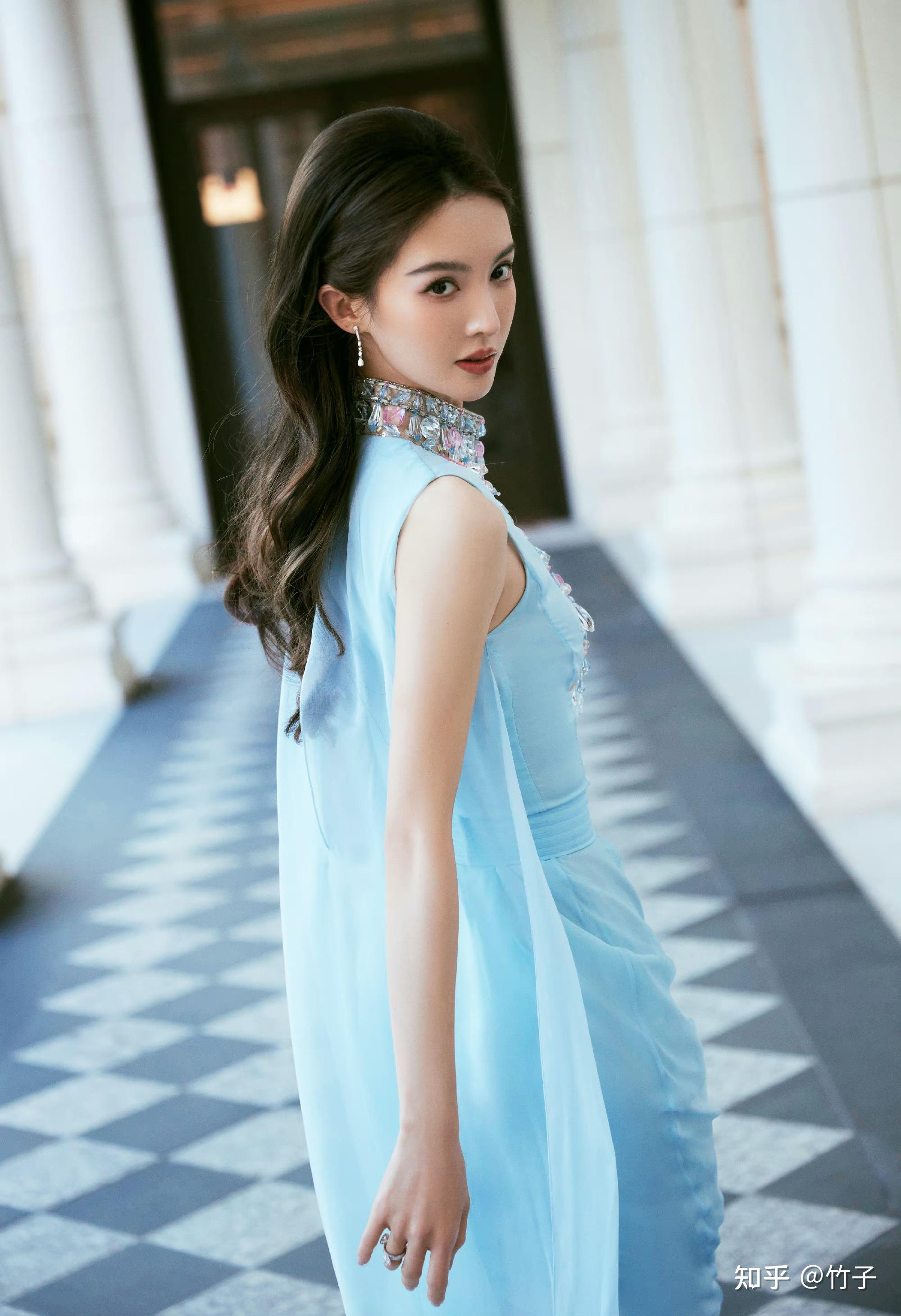 如何评价金晨的颜值? - 知乎