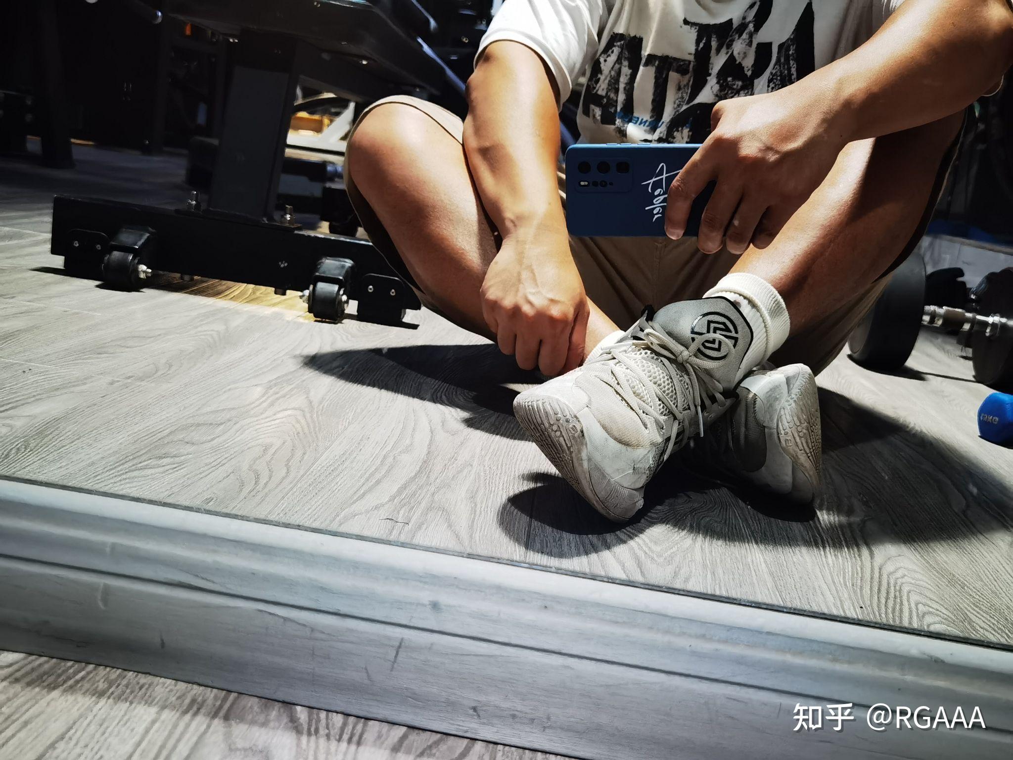 拥有45 码的大脚是种怎样的体验? - 知乎