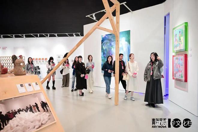 2025青年艺术100年度展 从