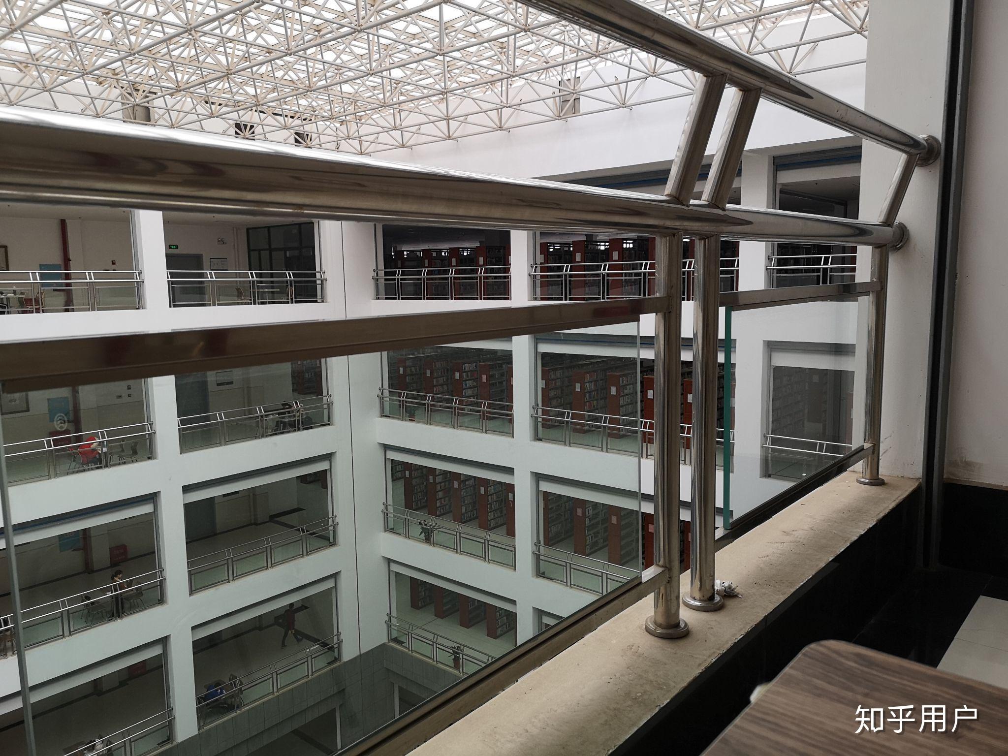 湖南工业大学的图书馆或教室环境如何是否适合上自习