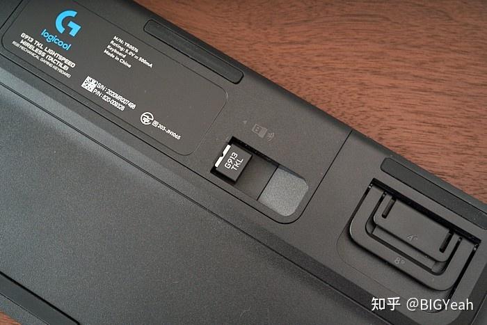 csgo职业选手s1mple是用哪种轴的机械键盘