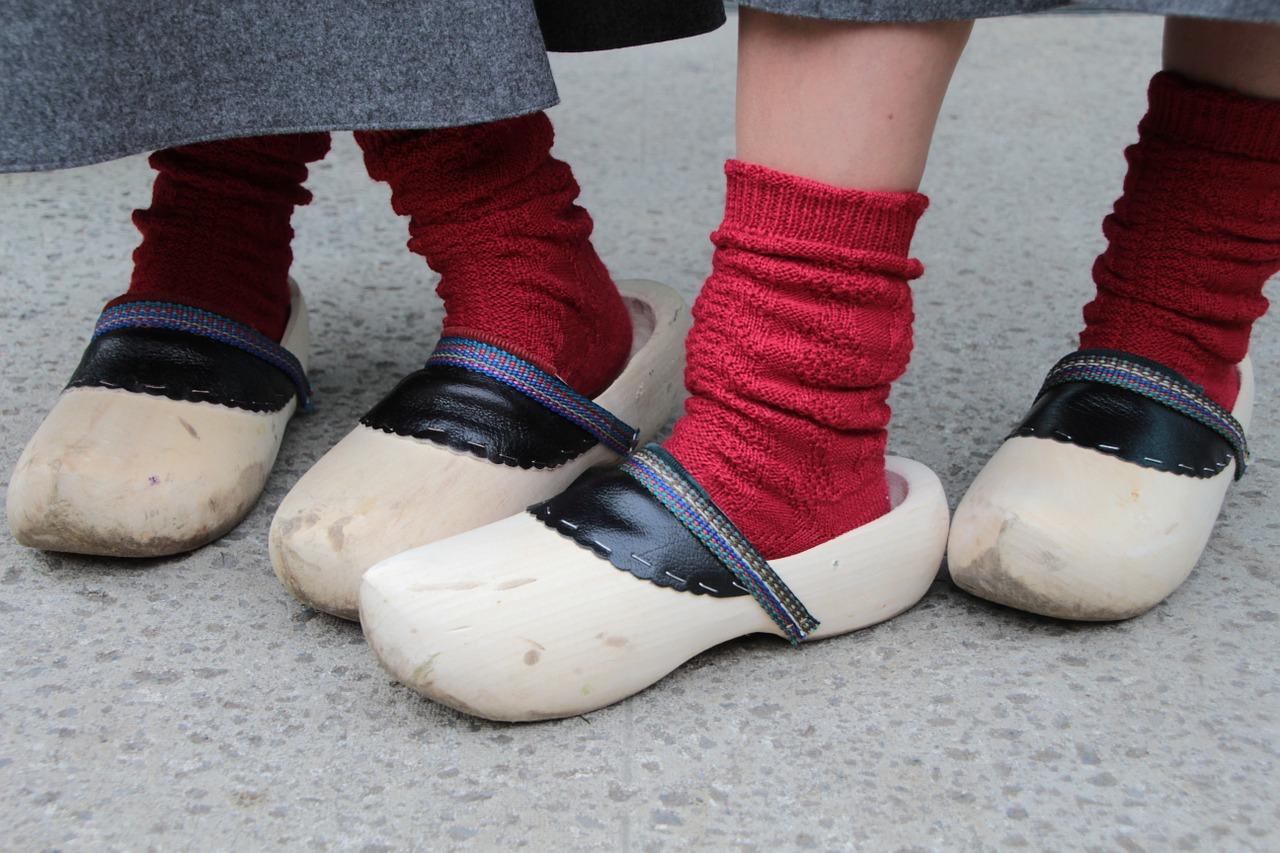 什么材质的伞架好