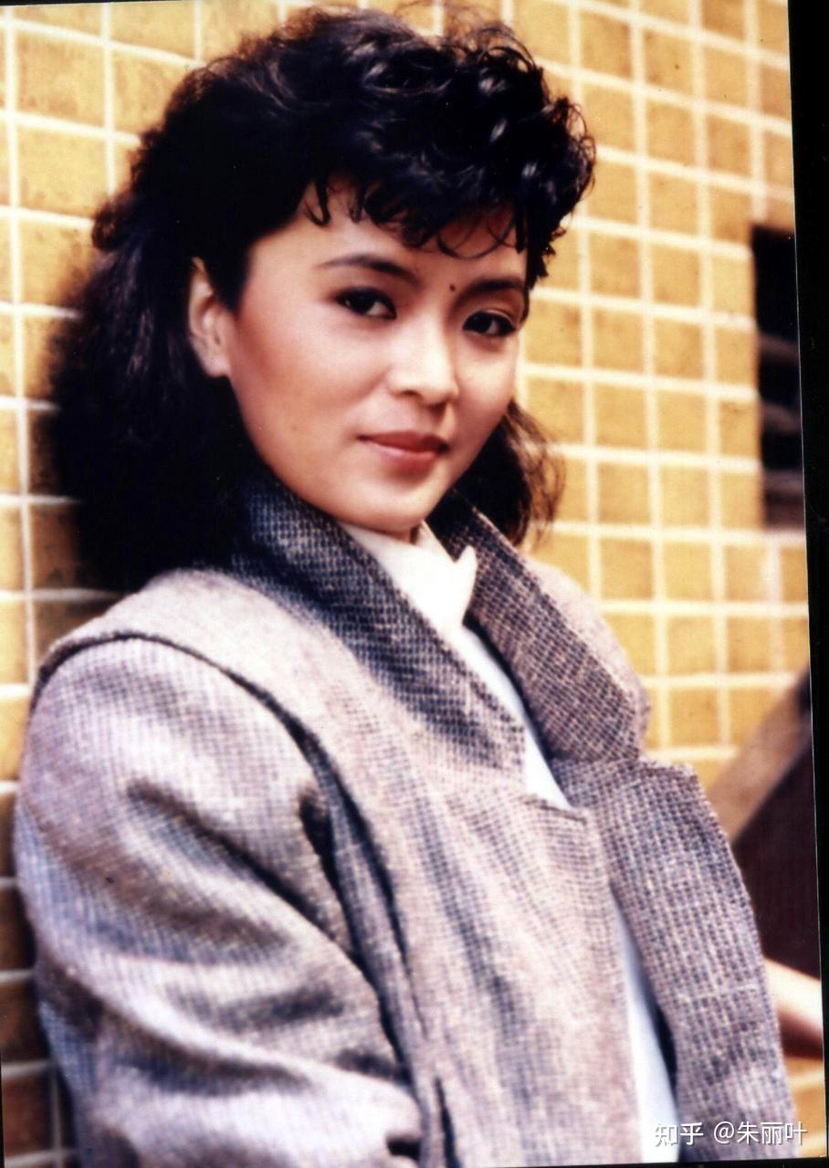 被周润发,刘德华爱过的陈玉莲,怎么样了?