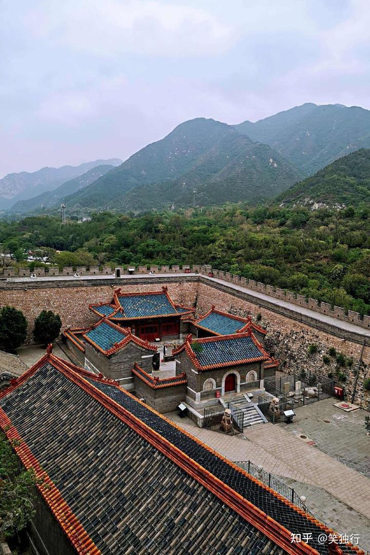 「居庸关长城」是一个什么景点,有什么吸引人的地方和历史典故? - 知