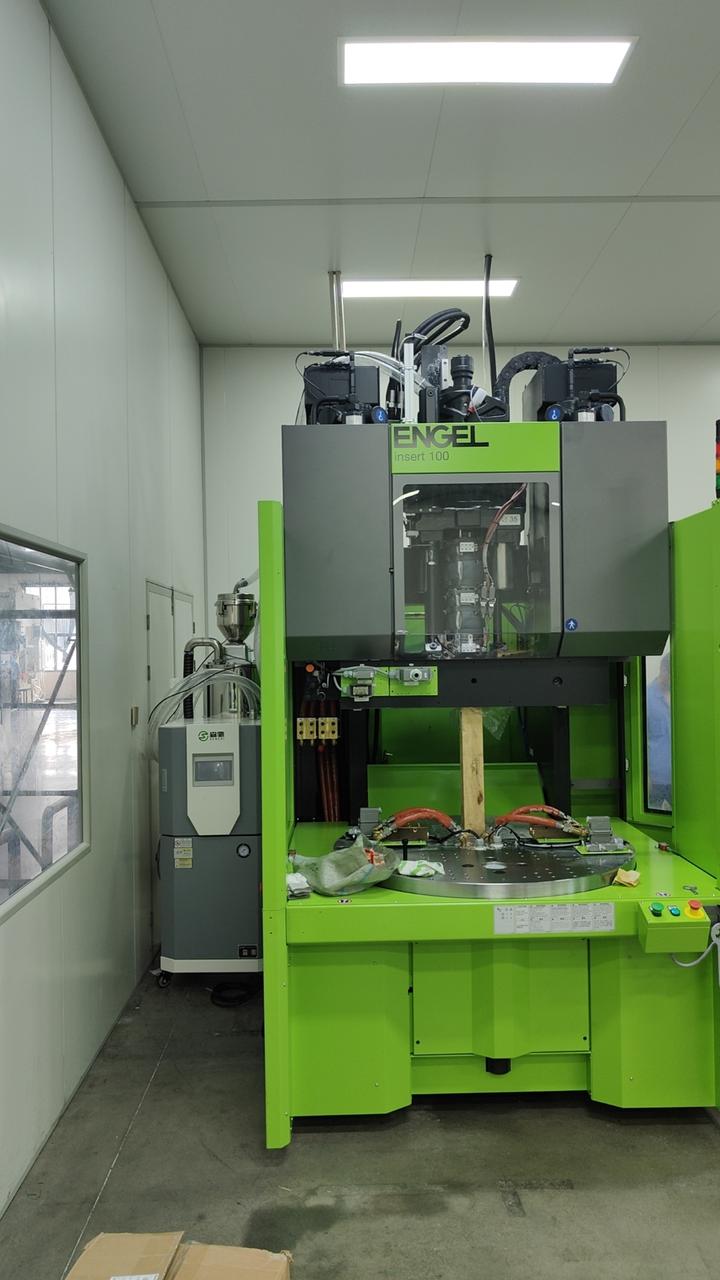 注塑行业利器:除湿干燥机的运作原理,结构构造与优越之处