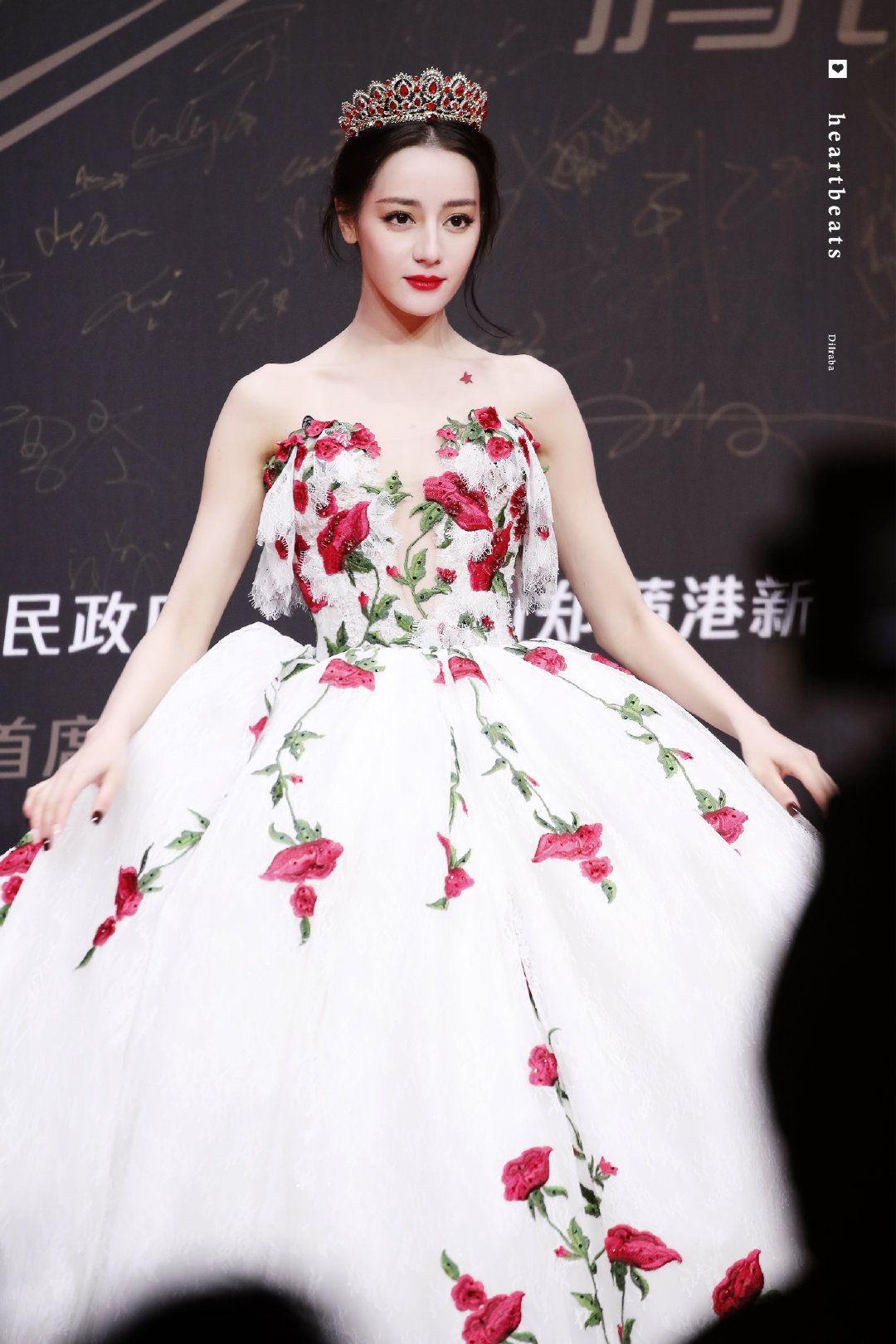 迪丽热巴最惊艳的礼服造型是哪一款