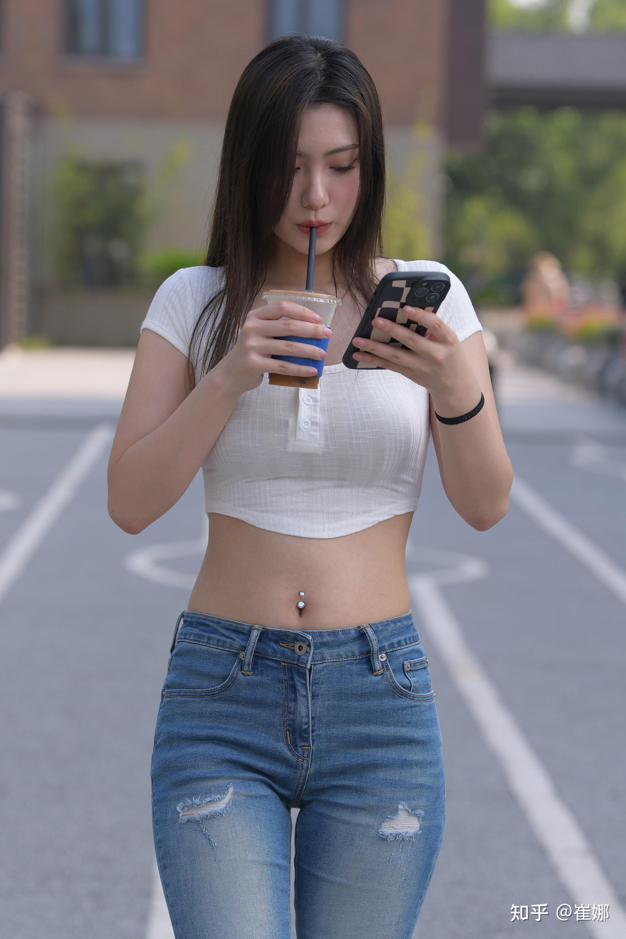 女生最好看的腹部是什么样的?