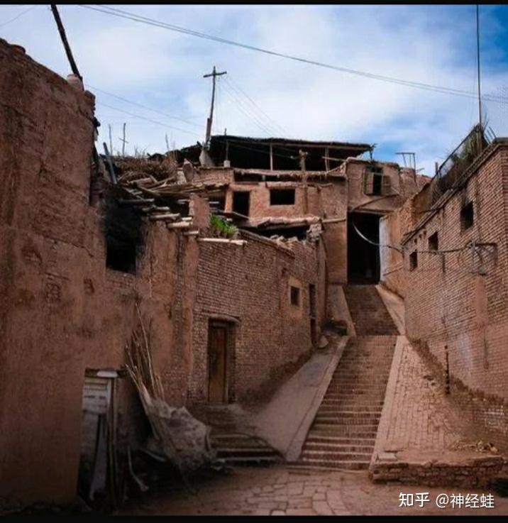 为什么西部地区的地名命名比起全国更喜欢依山依水依环境特色来取更加