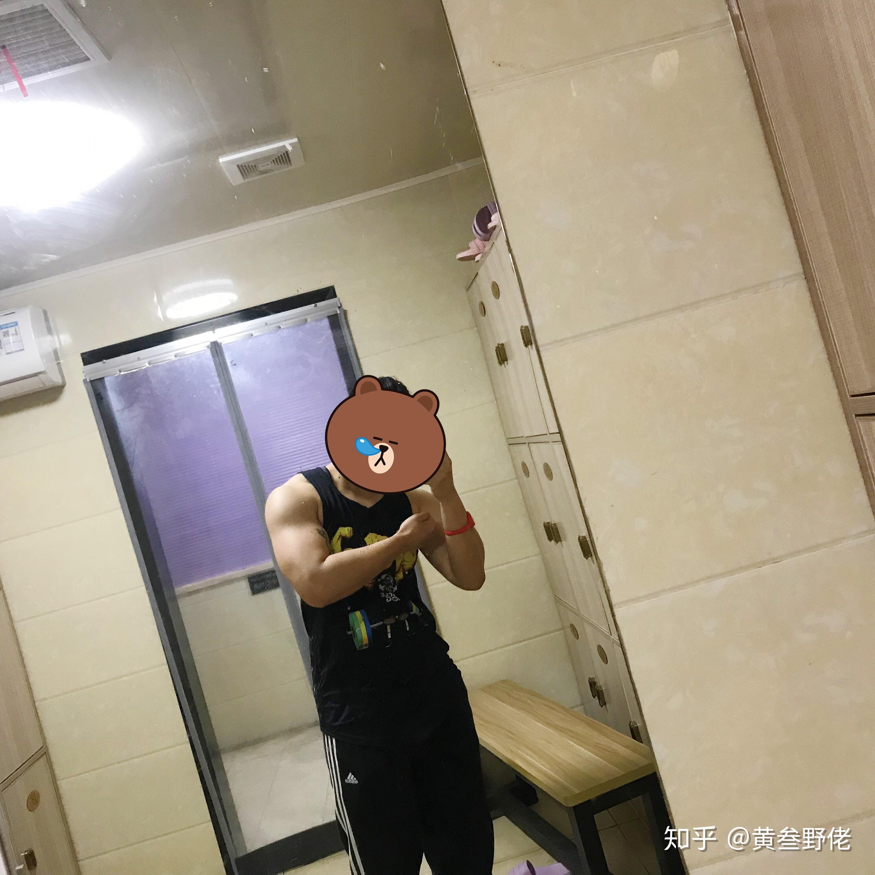 跟肌肉怪兽一个宿舍什么感受?