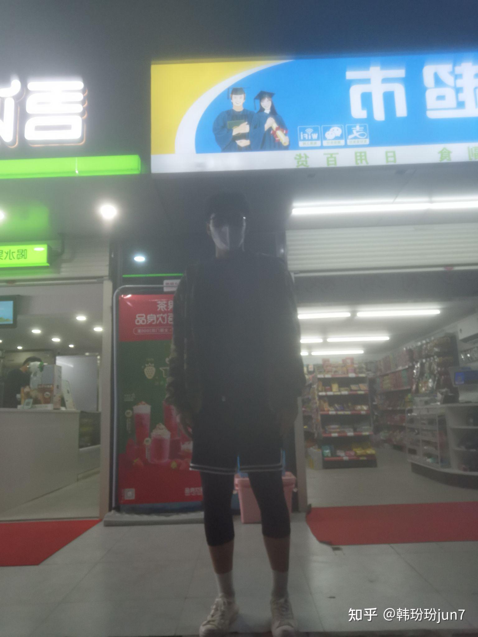 身高190cm体重190斤 是球儿吗?