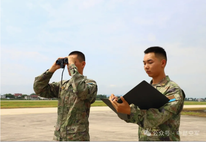 关于2025年大学生士兵晋级军官的路径分析 - 知乎