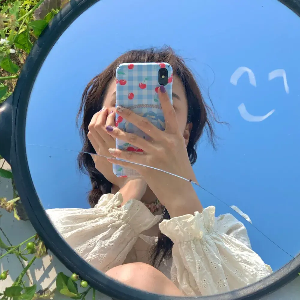 氛围感的女生微信头像有哪些