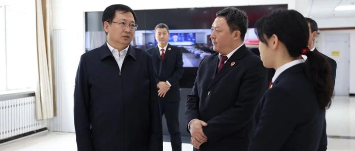呼伦贝尔市检察院党组书记检察长秦虎赴扎兰屯市检察院调研指导工作