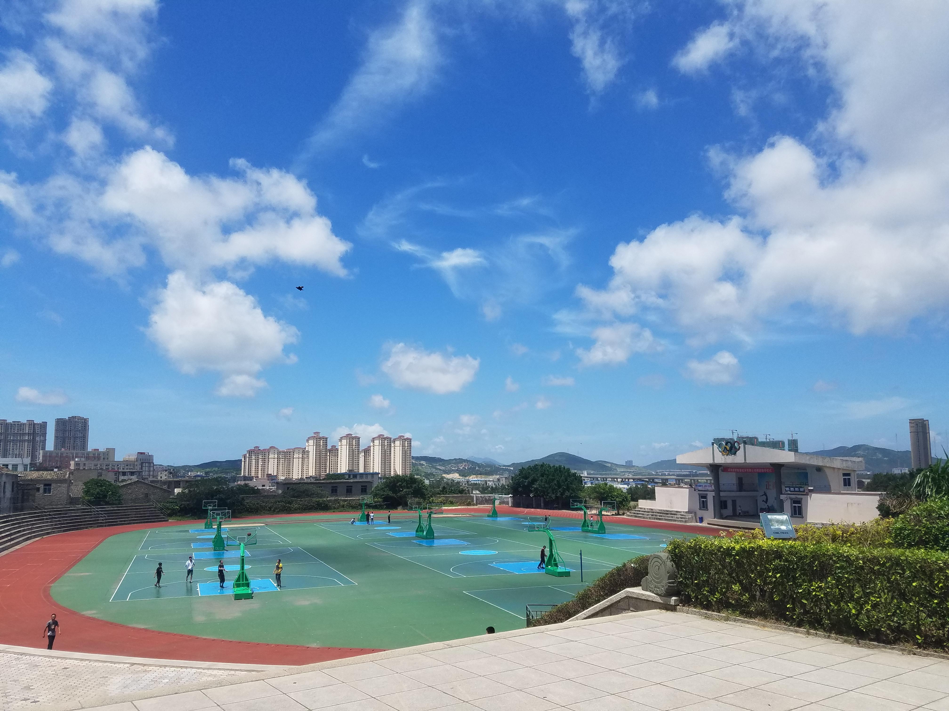 在平潭一中就读是一种怎样的体验? - 知乎