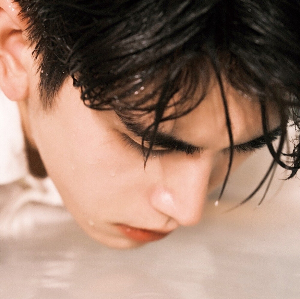 有哪些让女生一眼就心动的微信男头像? - 知乎