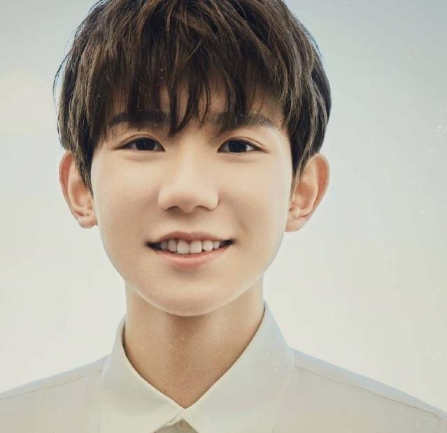 有哪些王源笑的很开心的图片? - 知乎