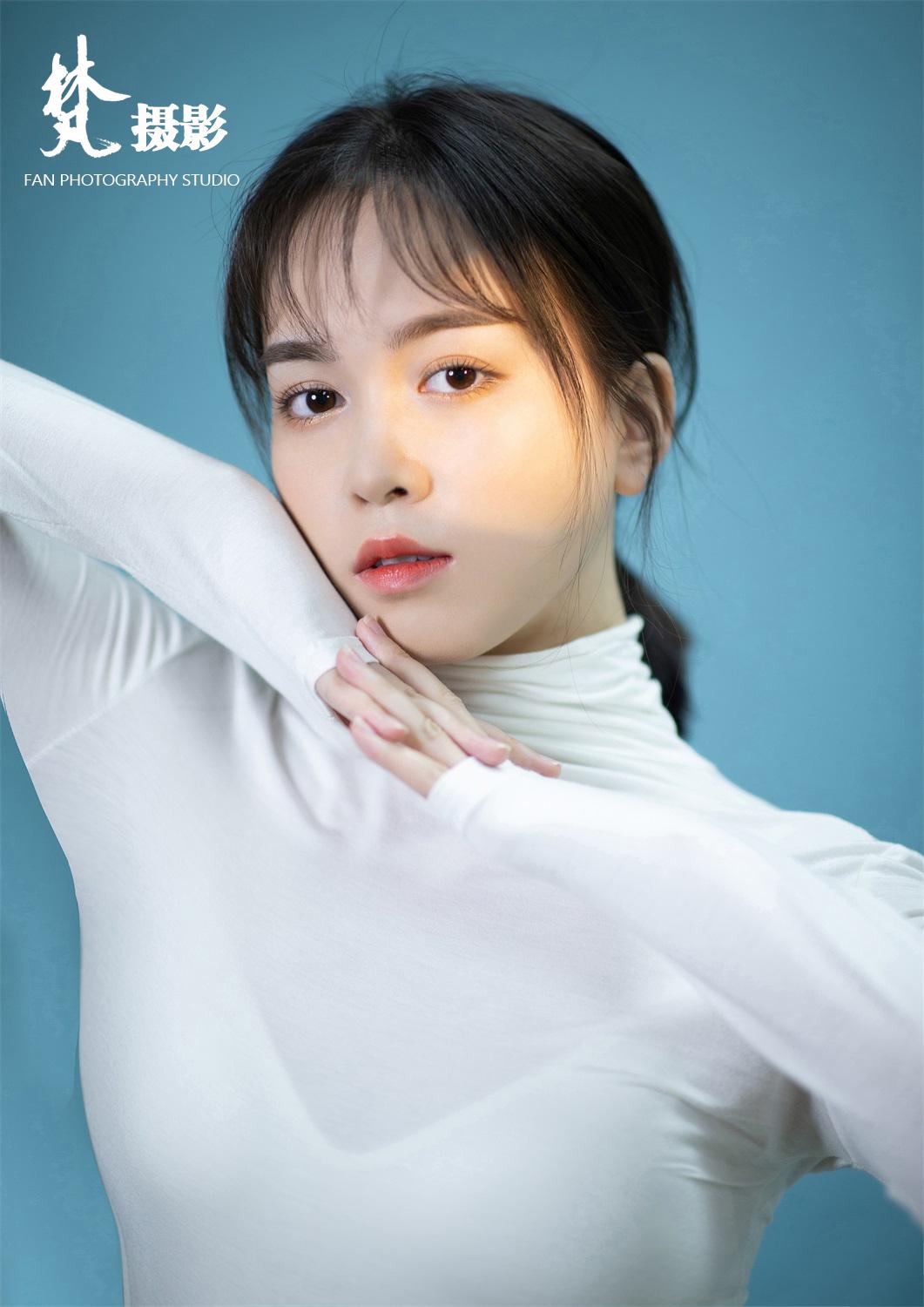 笑起来会露很多牙龈的女生怎么拍好婚纱照(艺术照)?