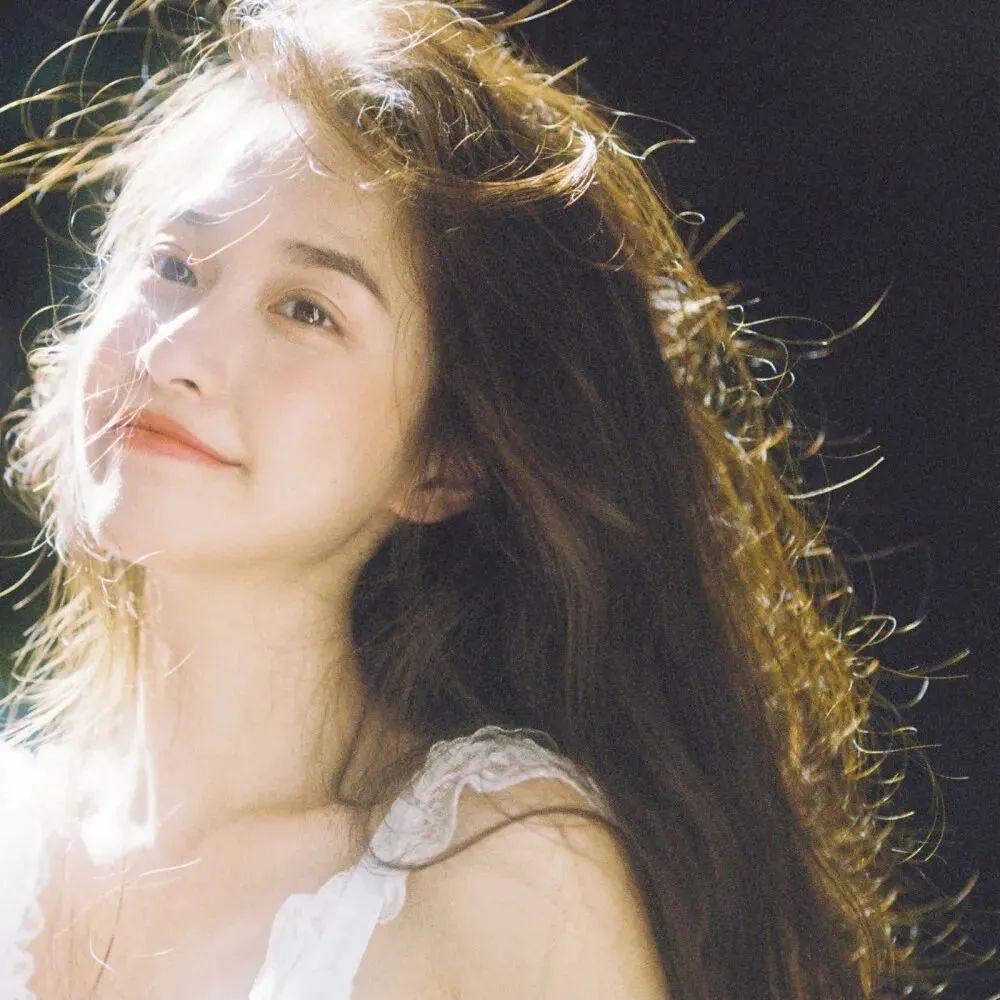 有什么好看的港风头像或者壁纸推荐吗? - 知乎