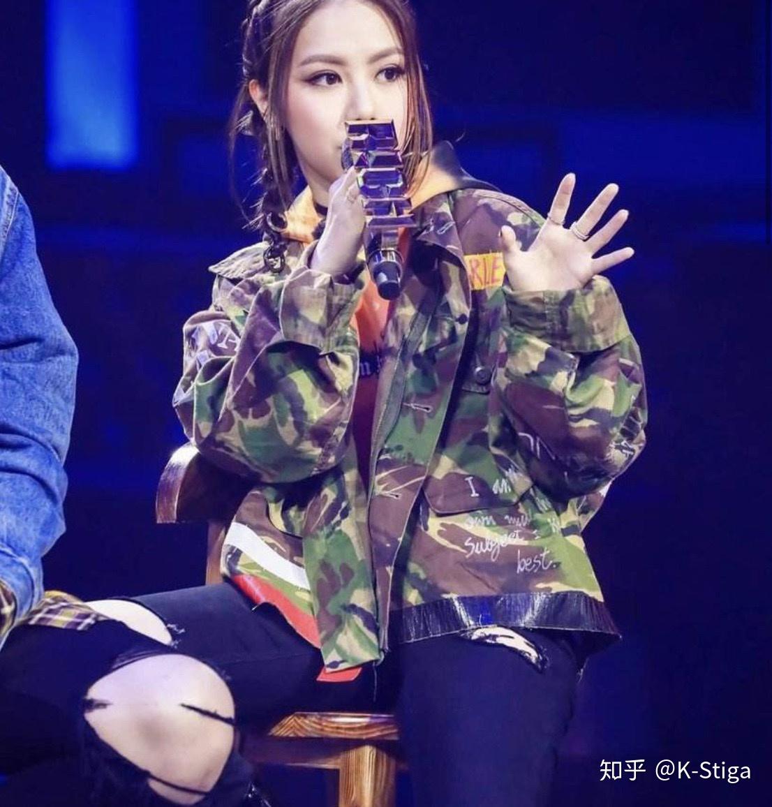 为什么唱着badgirl大碗宽面的吴亦凡能去中国新说唱对选手指指点点