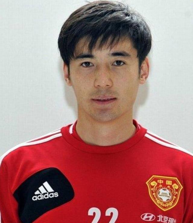 如何看待足球新星李嗣镕上微博热搜? - 知乎