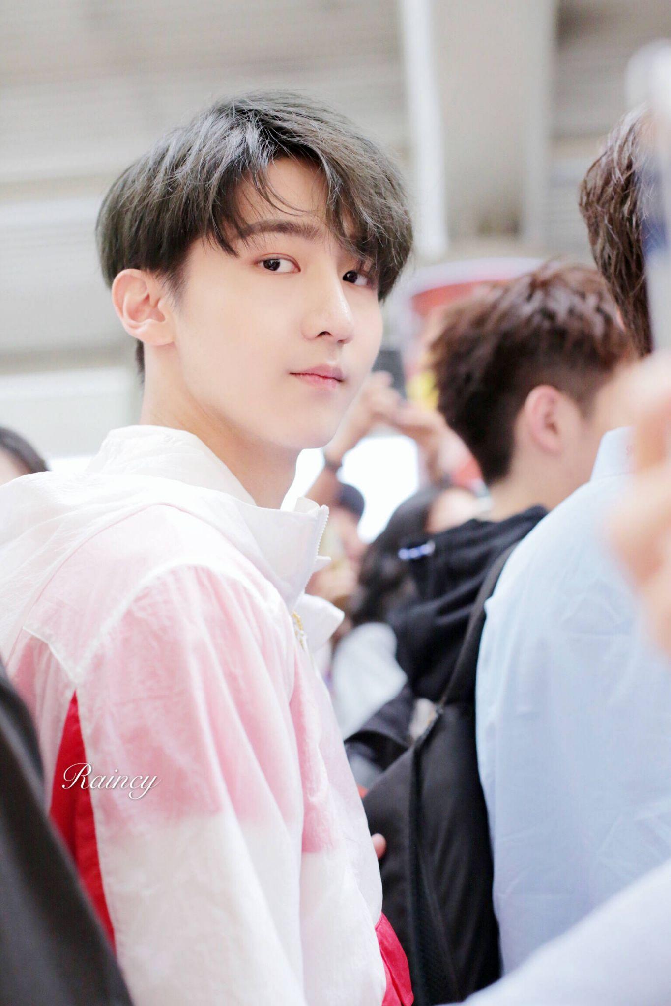 如何评价创造营2019的赵让