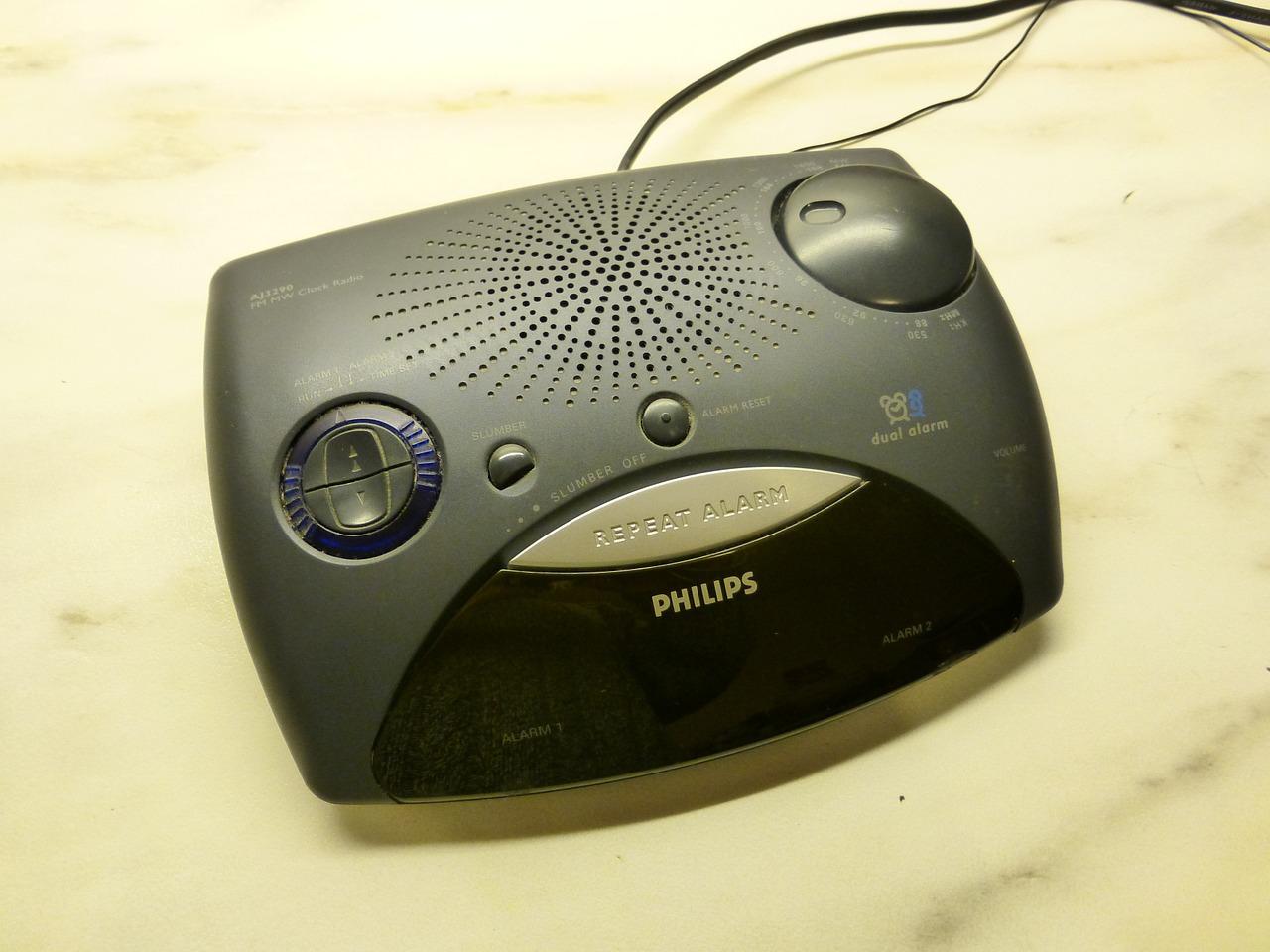 闹钟音响怎么使用