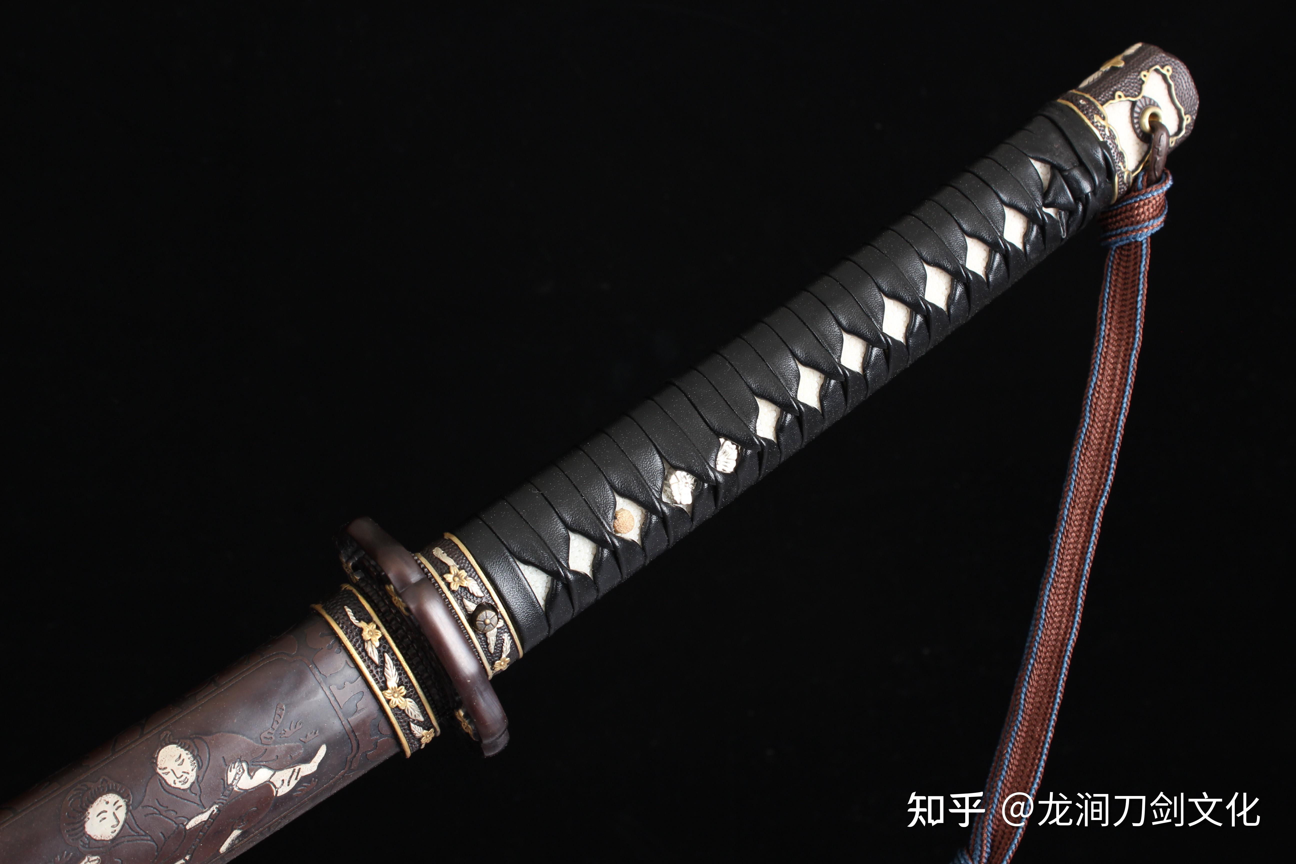龙泉日本刀的皮柄卷和丝棉柄绳有什么不同?