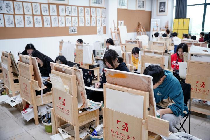 武汉维佳001高考美术集训画室讲解美术艺考的注意事项